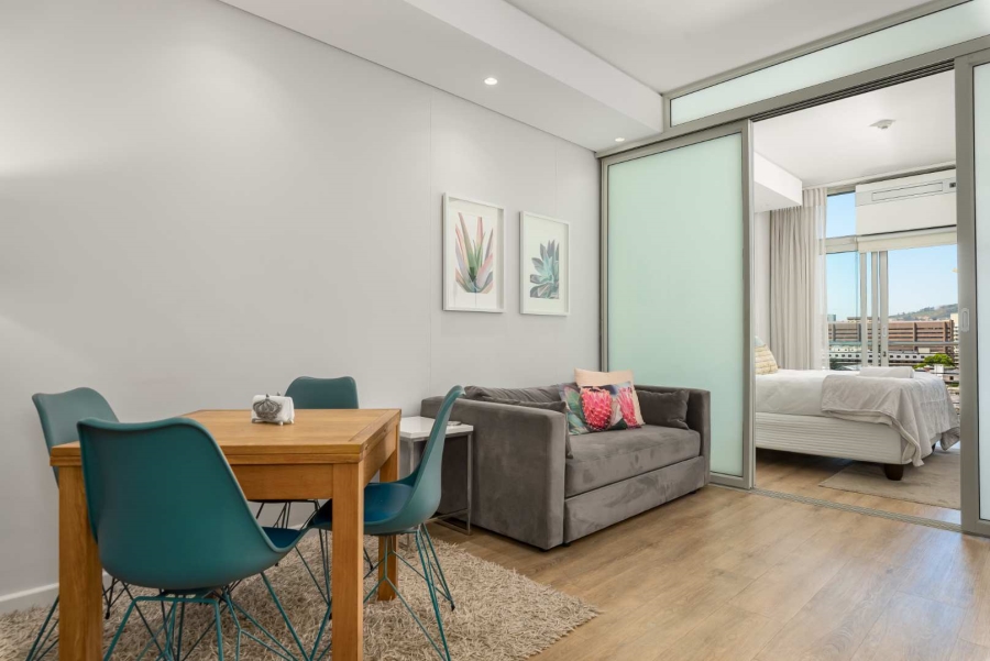1 Bedroom Property for Sale in Cape Town City Centre Western Cape